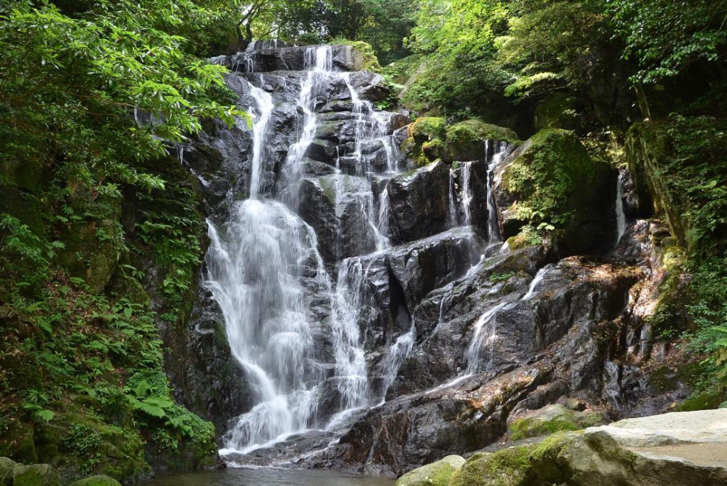 福岡観光｜白糸の滝